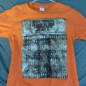 Supreme Cedros DE DIOS. Mens size M